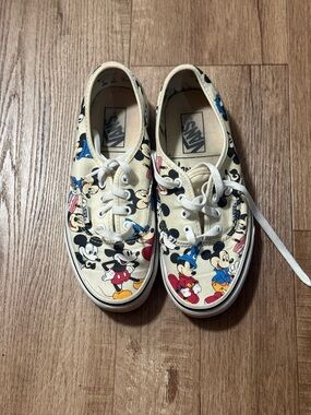 VANS Disney Mickey Mouse’s 90th Birthday Anniversary Authentic Shoes 6M